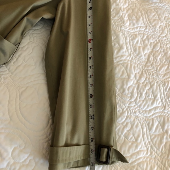 London Fog 42 Long Tan Trench Coat. Inside lining, Snow Cloth Virgin Wool! - Picture 7 of 15